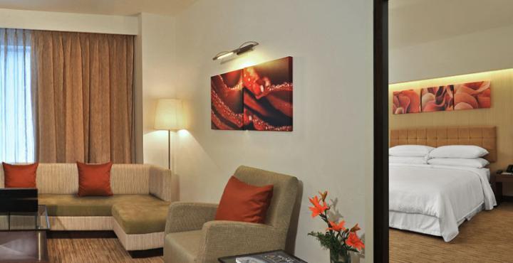 Four Points By Sheraton Hotel And Serviced Apartments Púna Kültér fotó