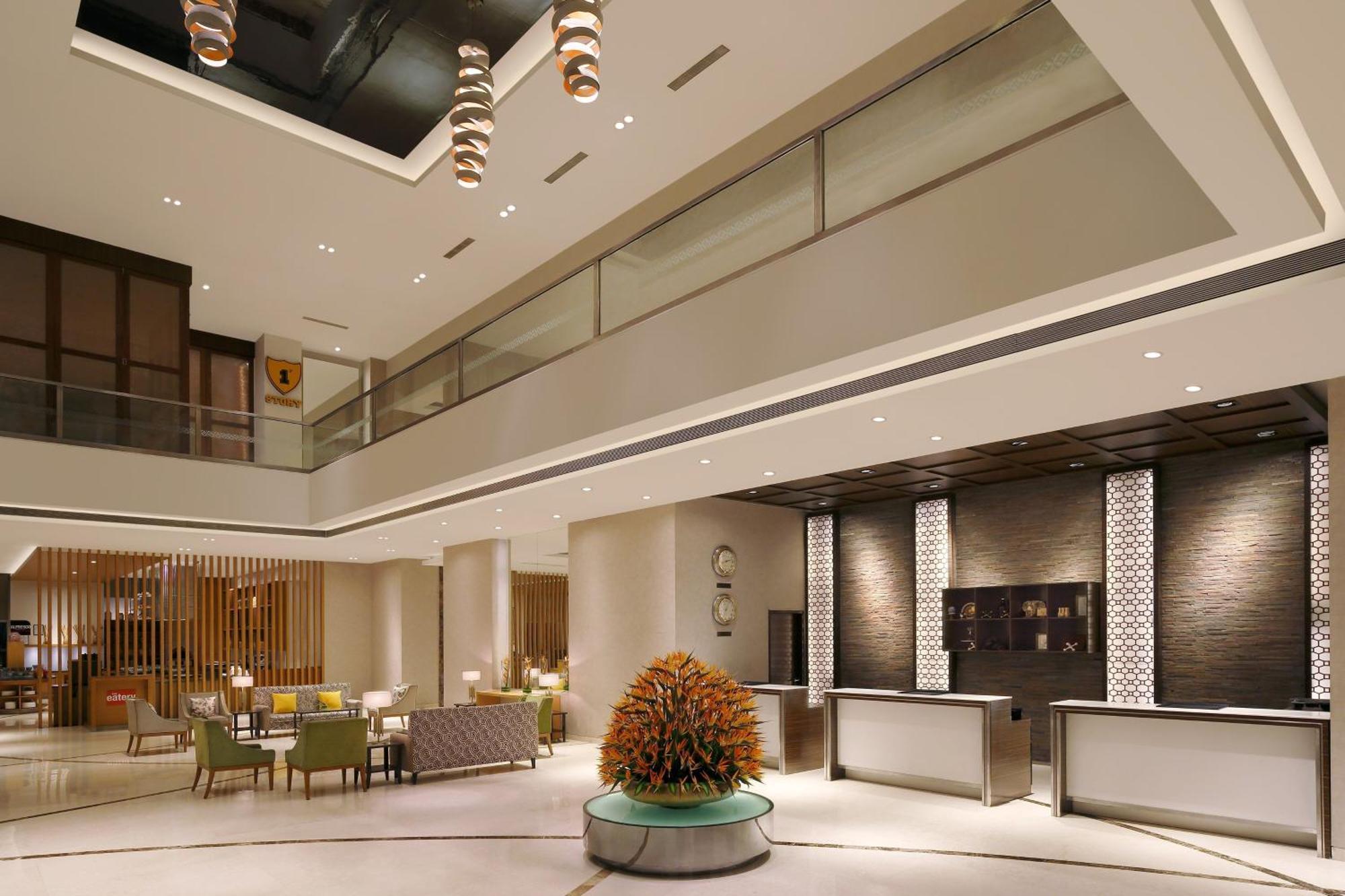 Four Points By Sheraton Hotel And Serviced Apartments Púna Kültér fotó